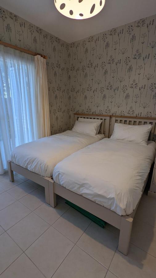 Stylish Garden Apartment At Paphos Harbour Exterior photo
